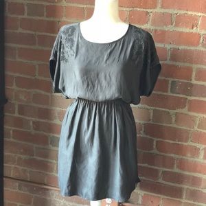 Express Blouson Dress with pockets & embellishment